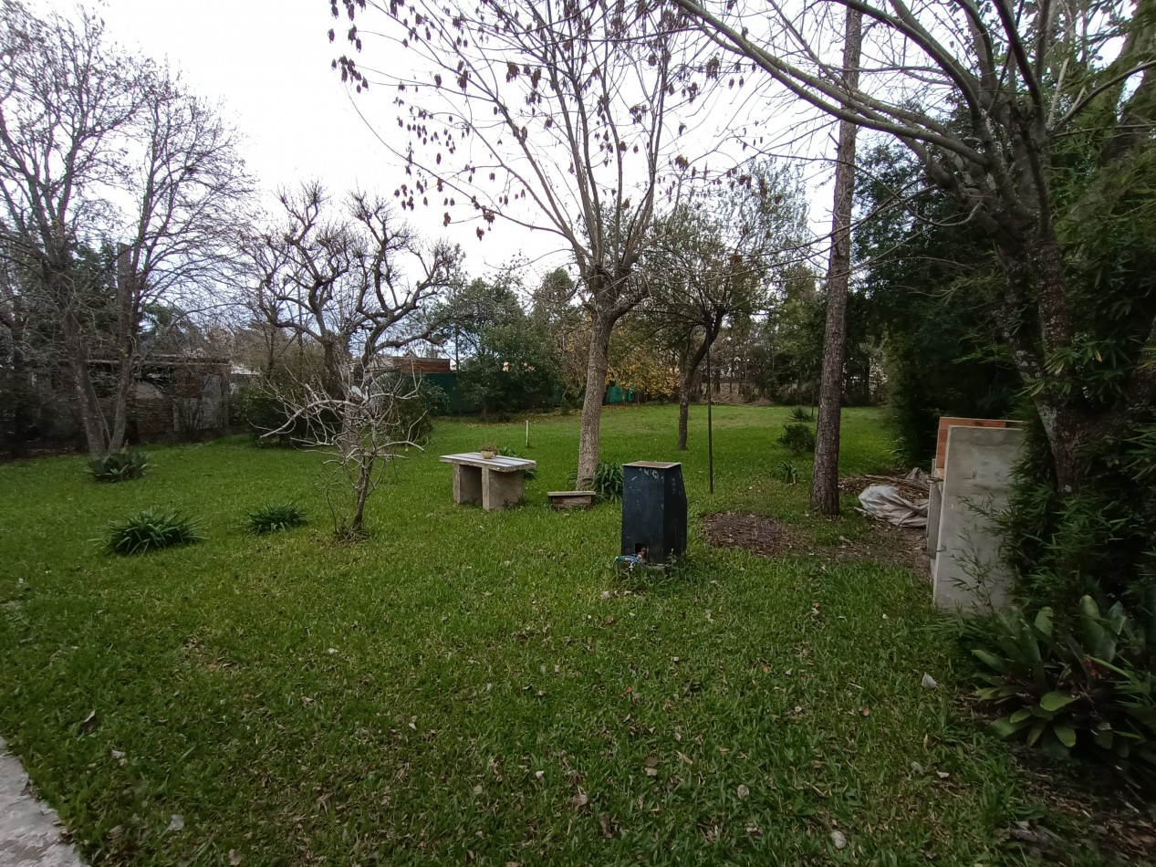 Venta casa quinta en Urquiza al Oeste.