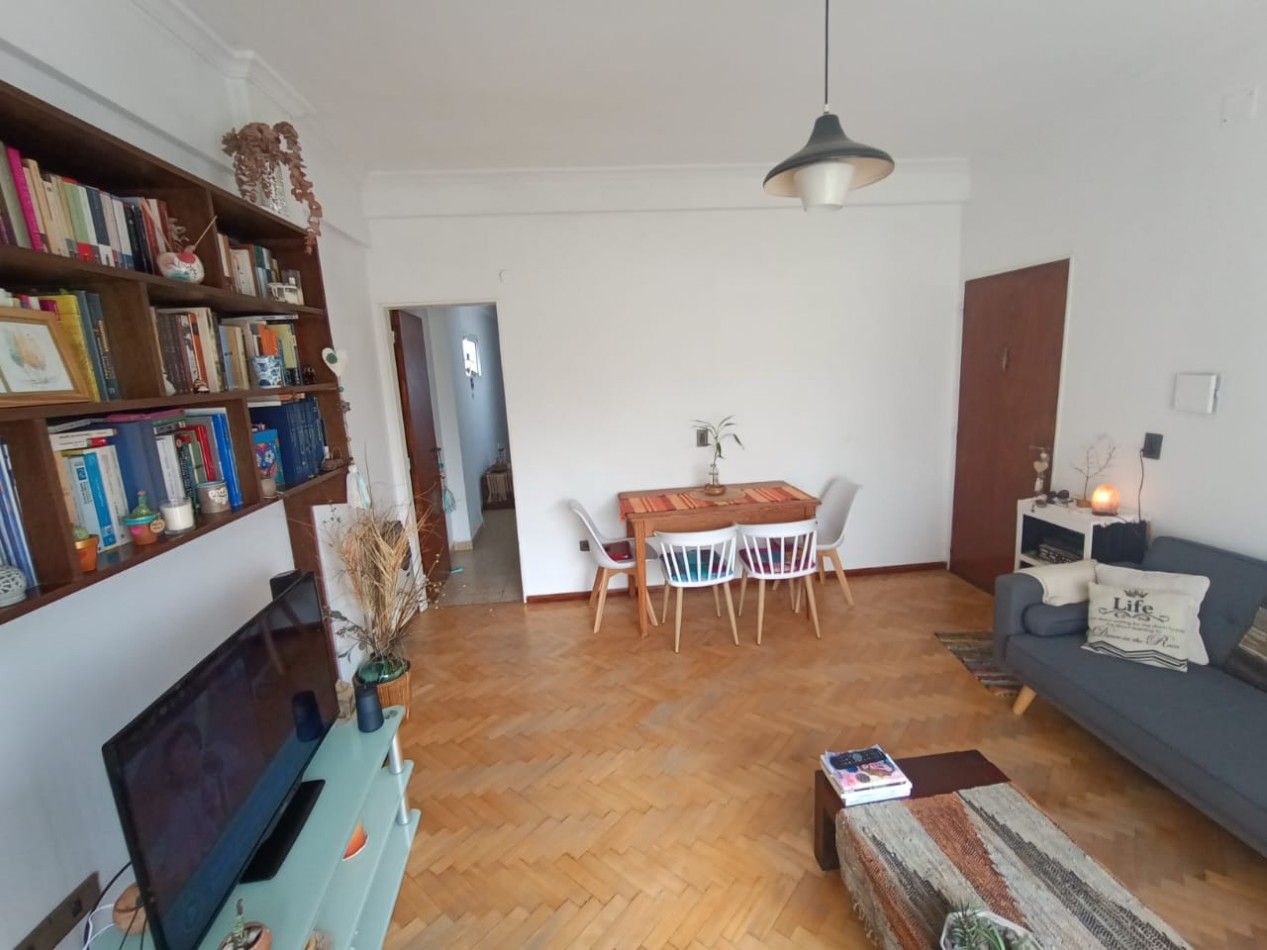 Venta departamento centrico 3 ambientes.
