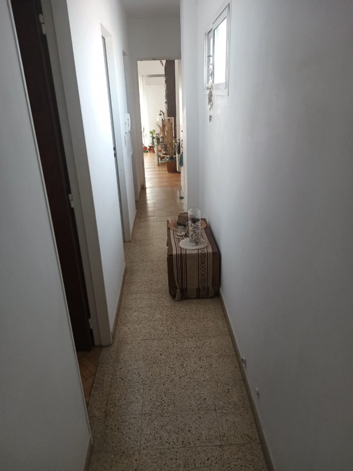 Venta departamento centrico 3 ambientes.